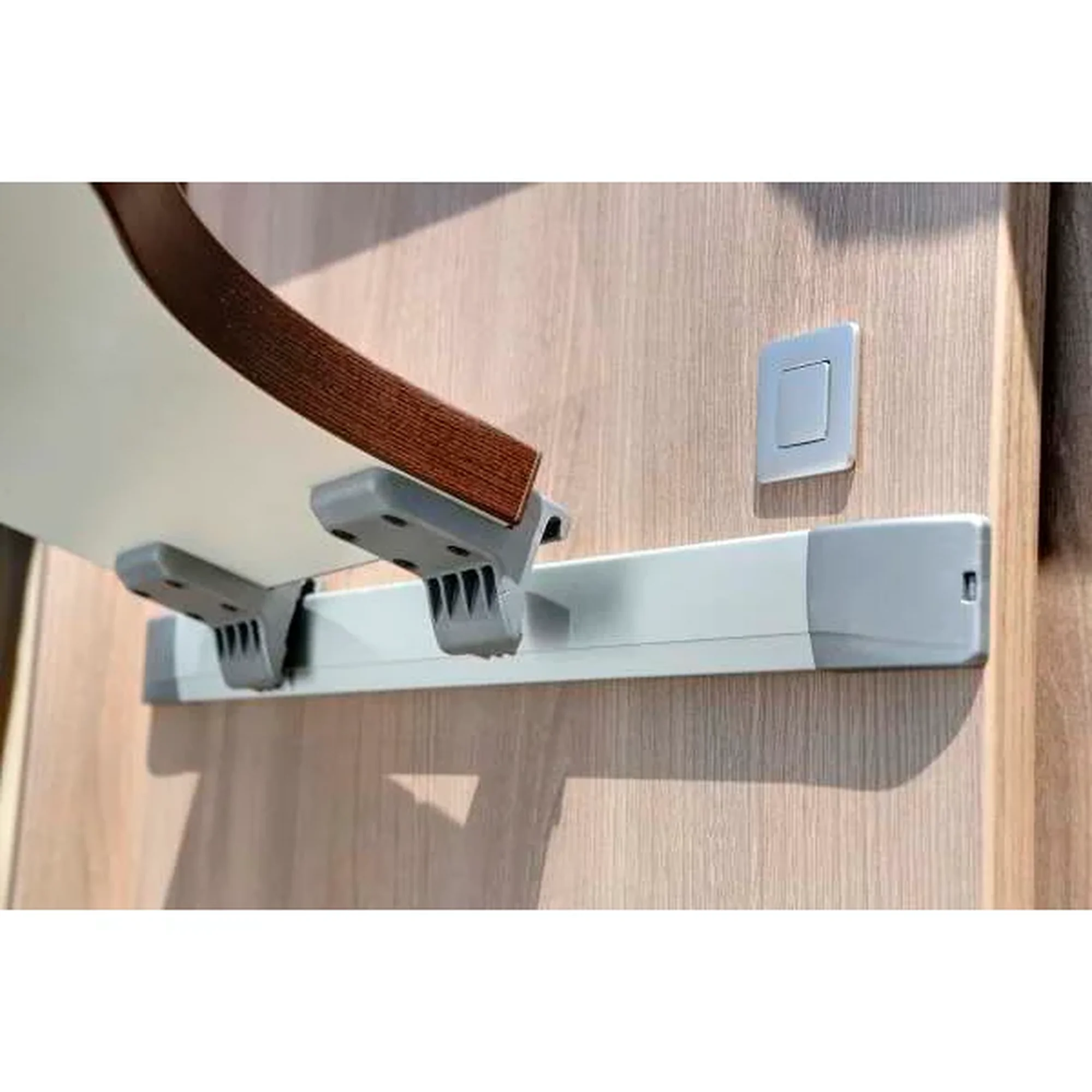 Lippert Mito Table Rail Adjustable Support Bracket