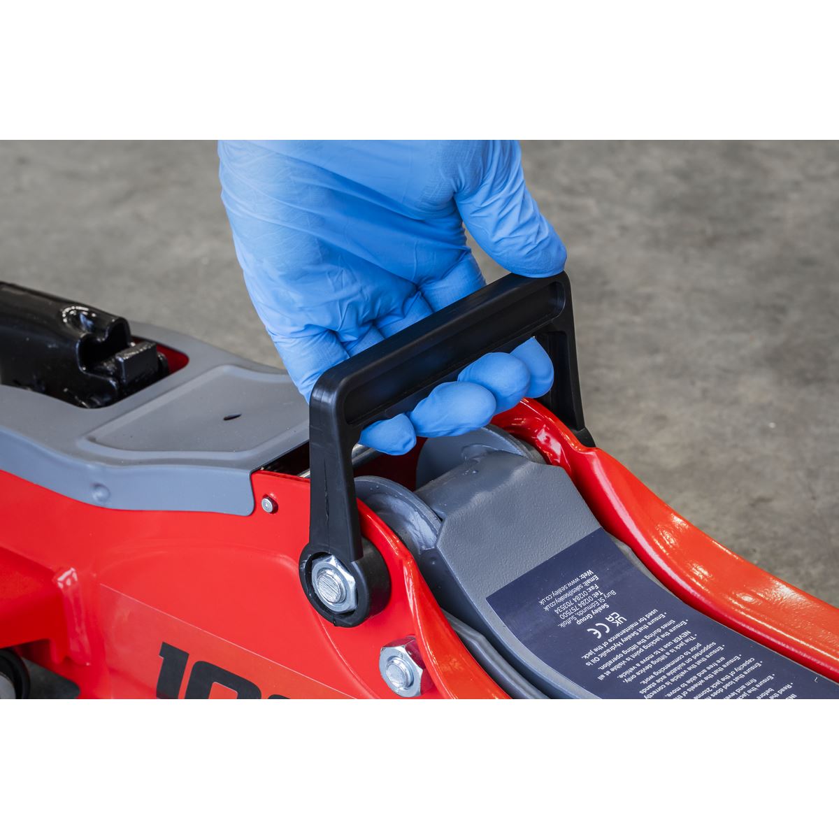 Sealey Low Profile Short Chassis Trolley Jack 2 Tonne - Red 1020LE