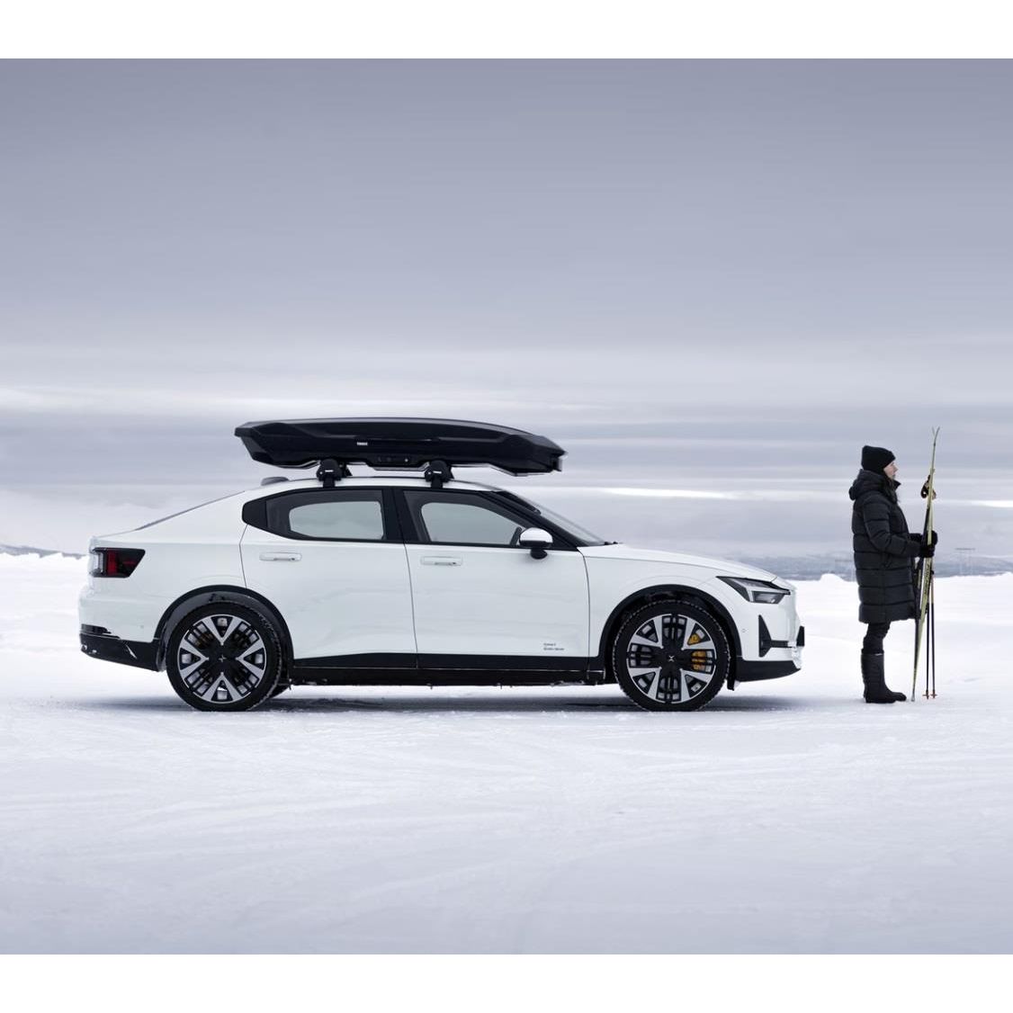Thule Motion 3 L Roof Box Black Glossy 450L