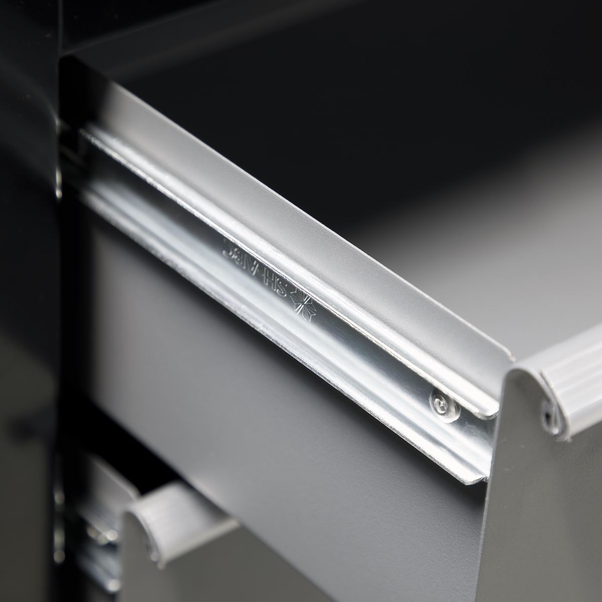 Sealey Rollcab 5 Drawer with Ball-Bearing Slides Black/Grey AP2505B