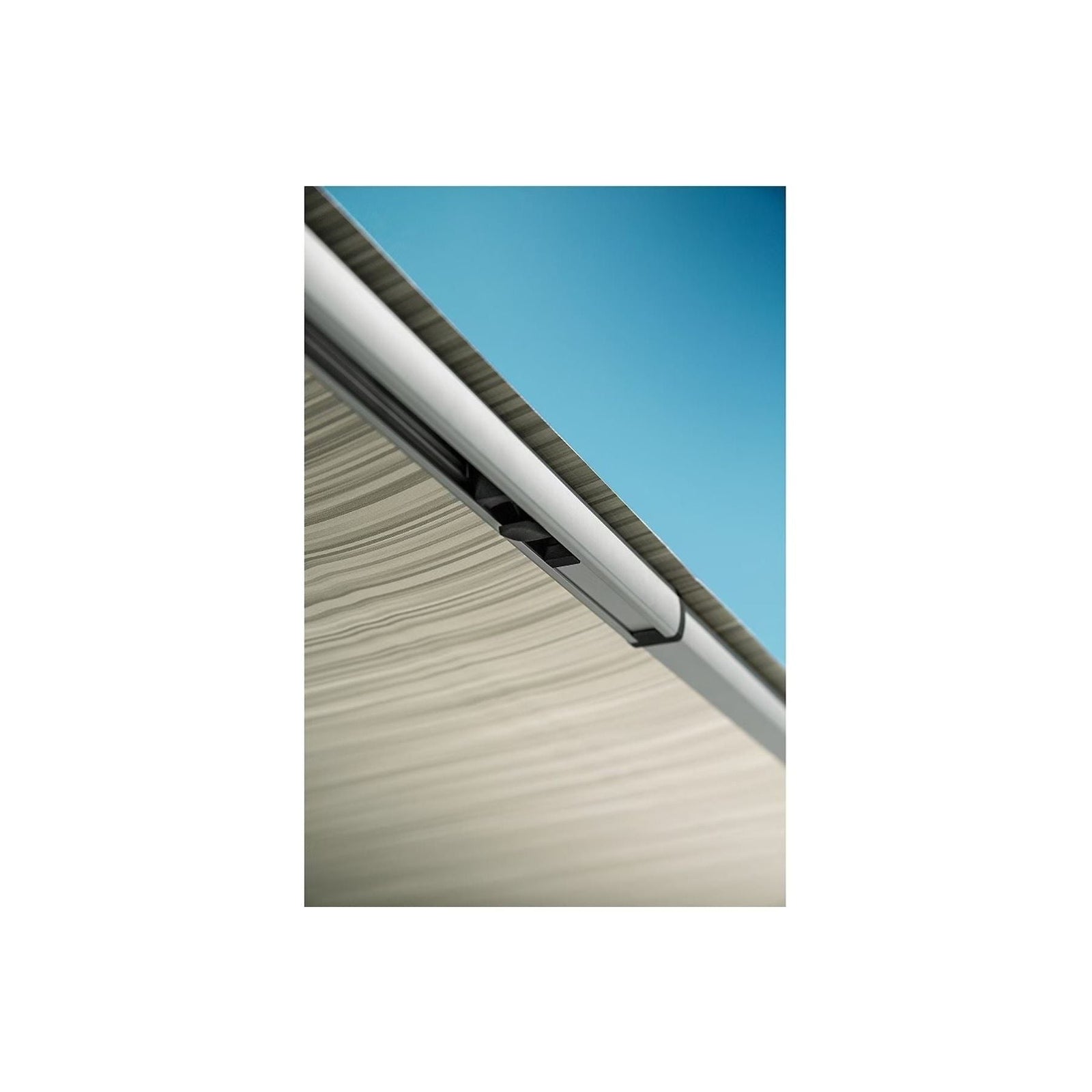 Thule Omnistor 1200 awning 3.25x2.50m white