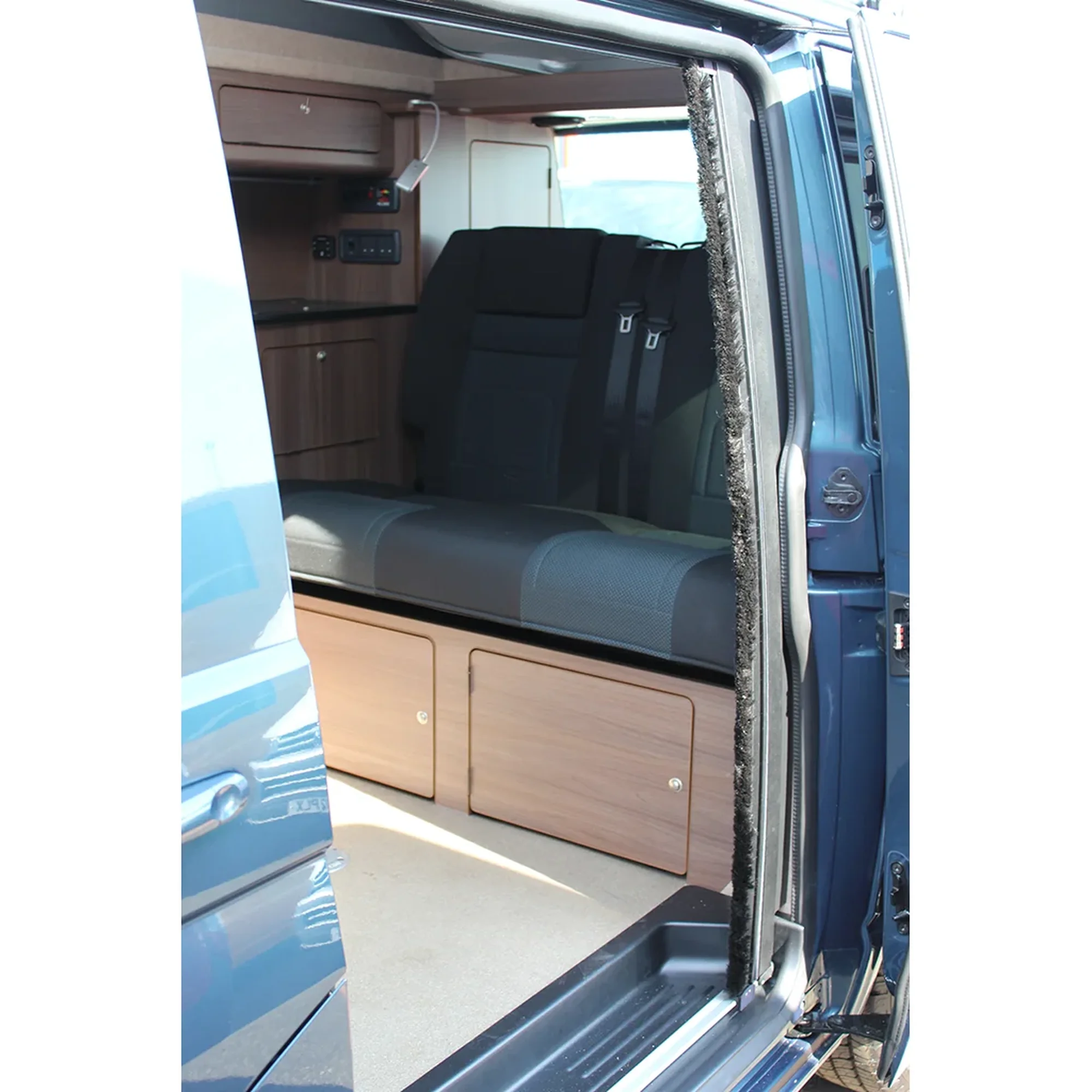 Horrex Fly Screen for VW Transporter T5/T6 Right Hand Drive