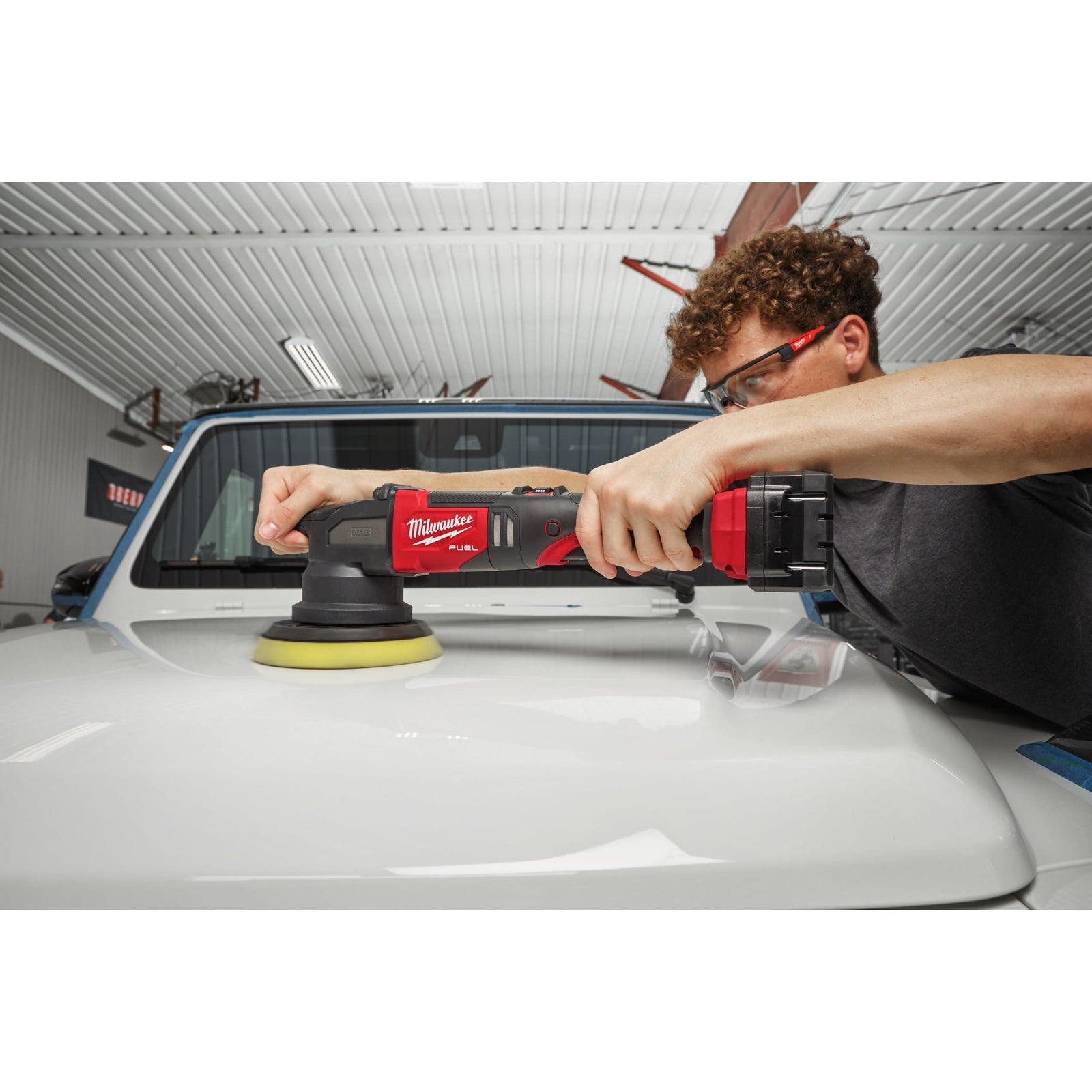Milwaukee M18 Fuel Random Orbital Polisher 15 4933478834