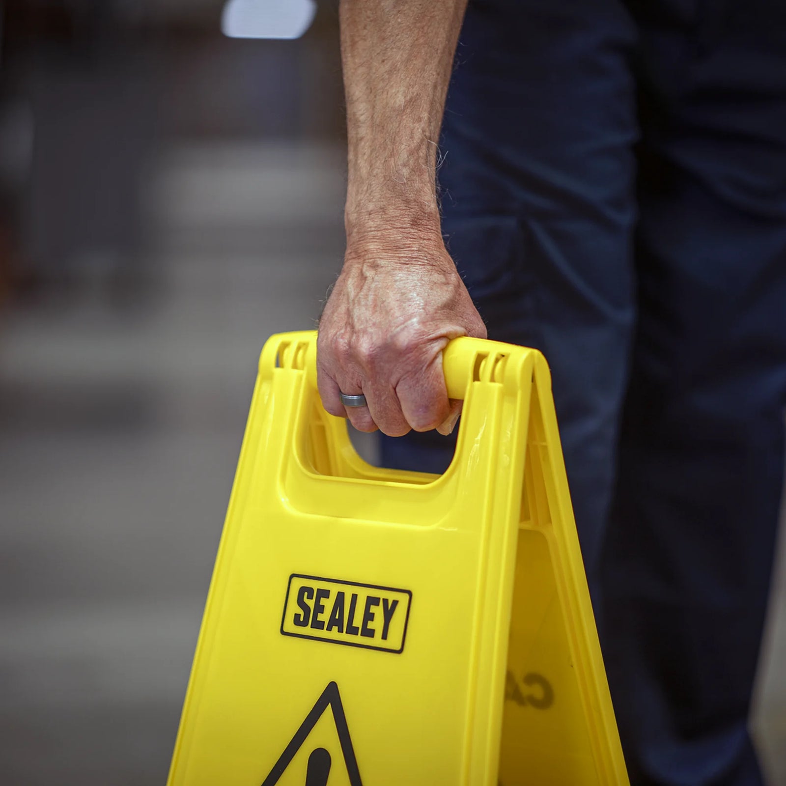 Sealey Wet Floor Signs Pack of 2 - 620 x 300mm