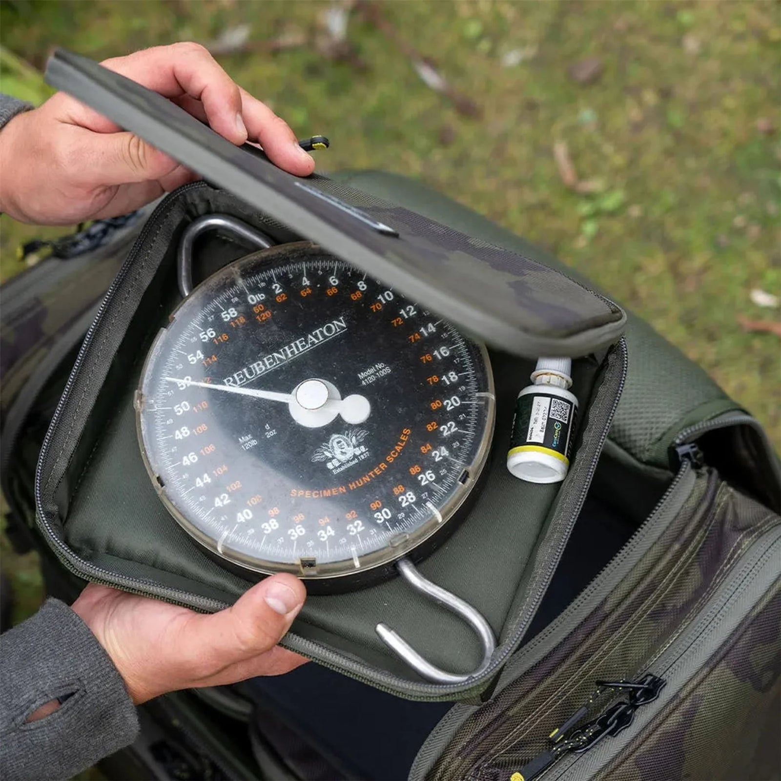 RidgeMonkey Ruggage Compact Scales Pouch - RM807