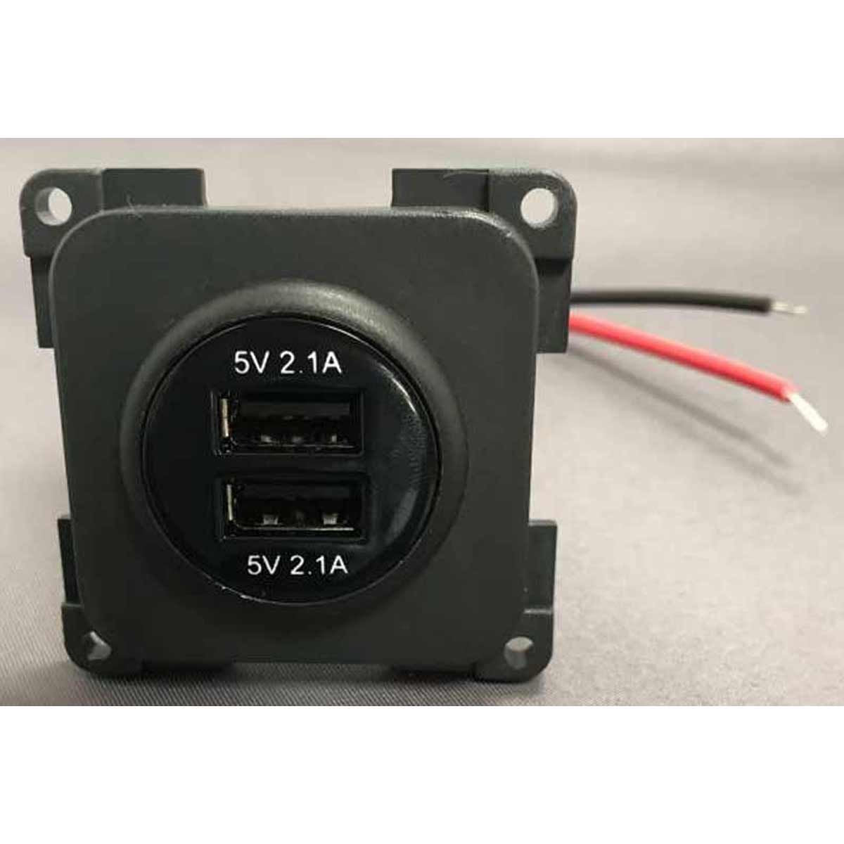 Sargent Double USB in CBE (2 x 2.1Amp)