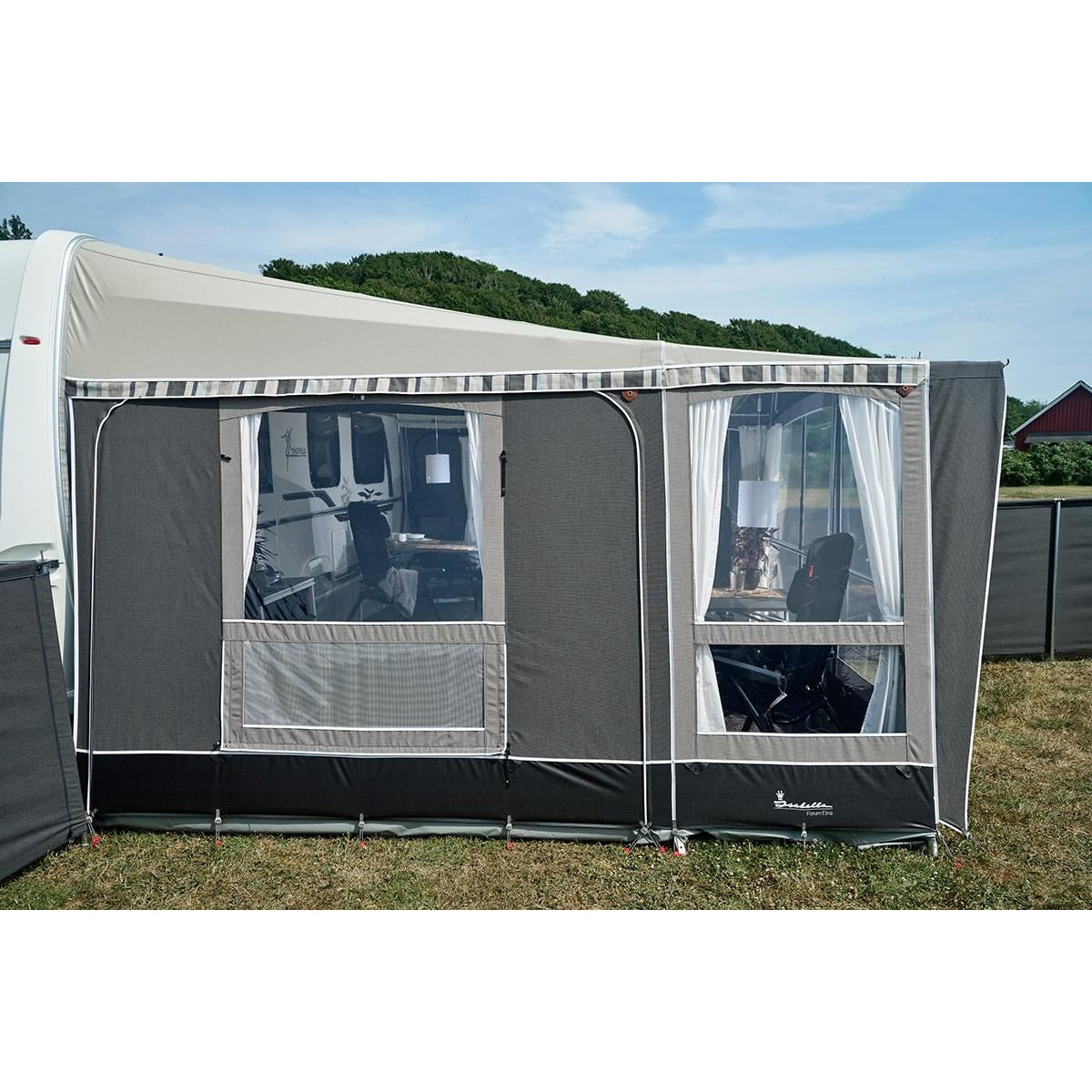 Isabella Forum Etna Awning with Mega Frame