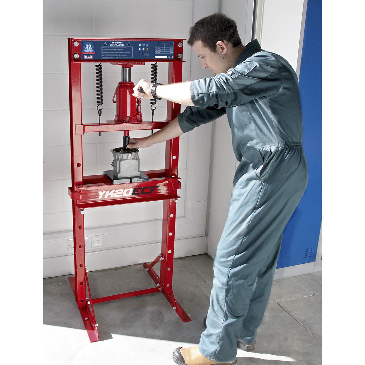 Hydraulic Press 20Tonne Economy Floor Type