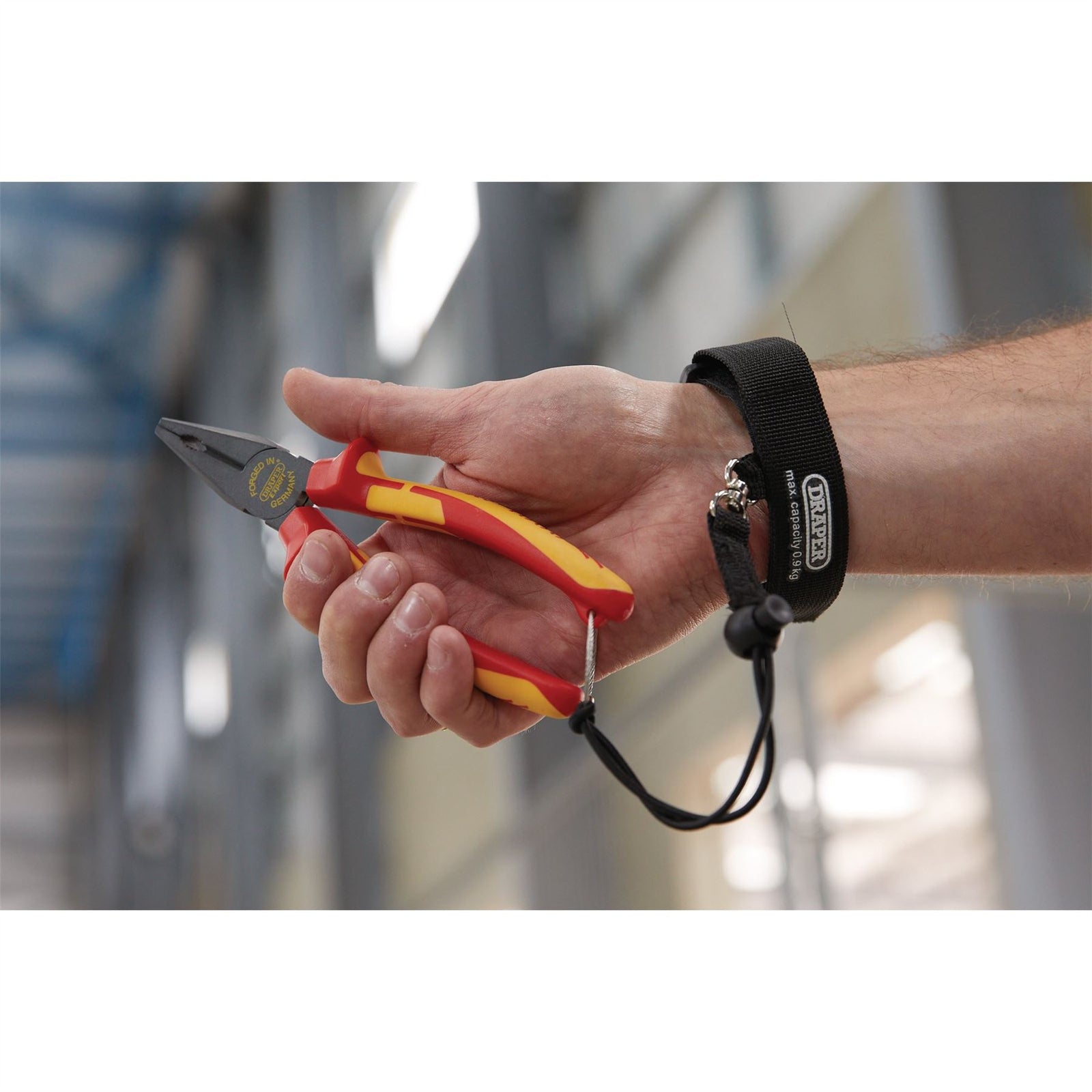 Draper XP1000 VDE Combination Pliers, 180mm, Tethered 99062