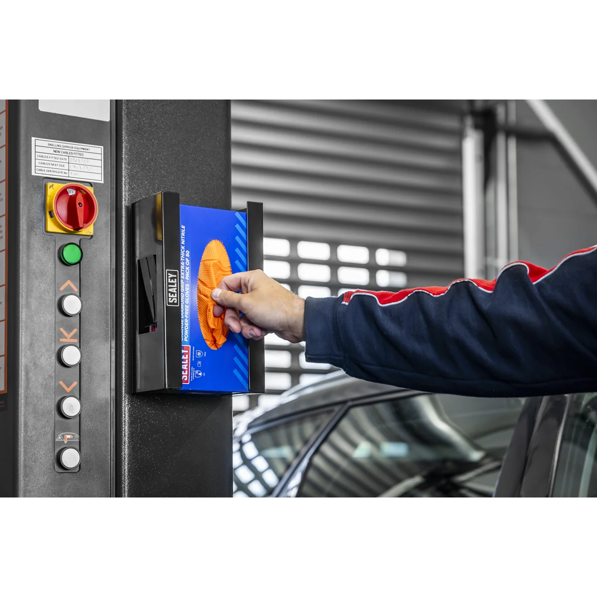 Sealey Magnetic Glove Dispenser - Black, 155 x 95 x 255mm