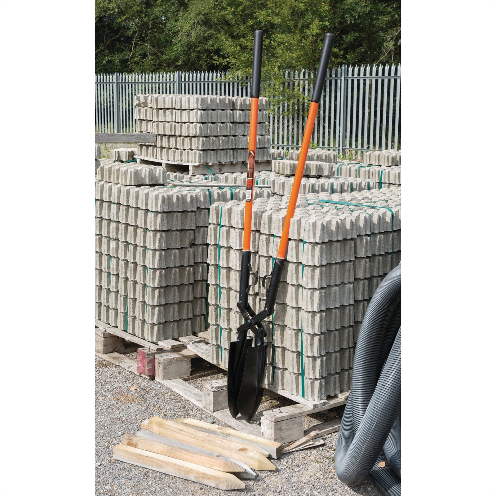 Draper Fully Insulated Post Hole Digger 17696