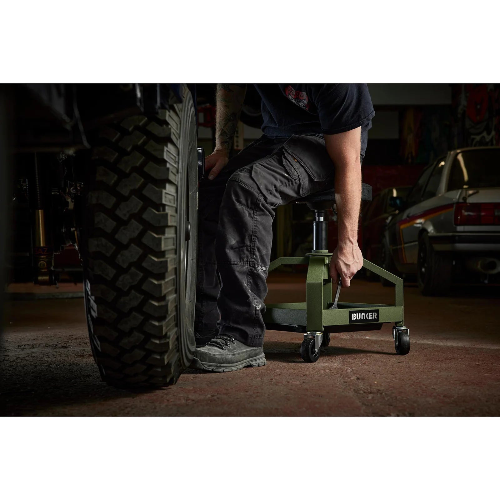 BUNKER Adjustable Work Stool - AHDSSTL