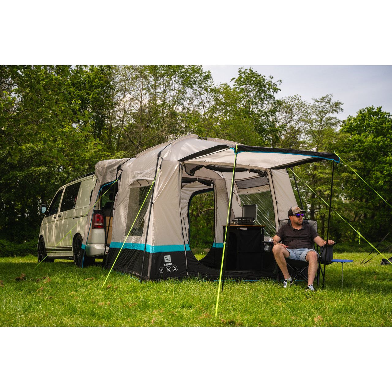 Olpro Snug Poled Tailgate Awning (steel Legs Fibreglass Roof )
